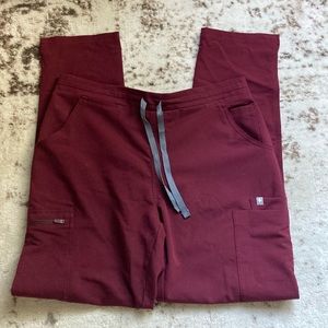 NWT Yola Scrub Pant